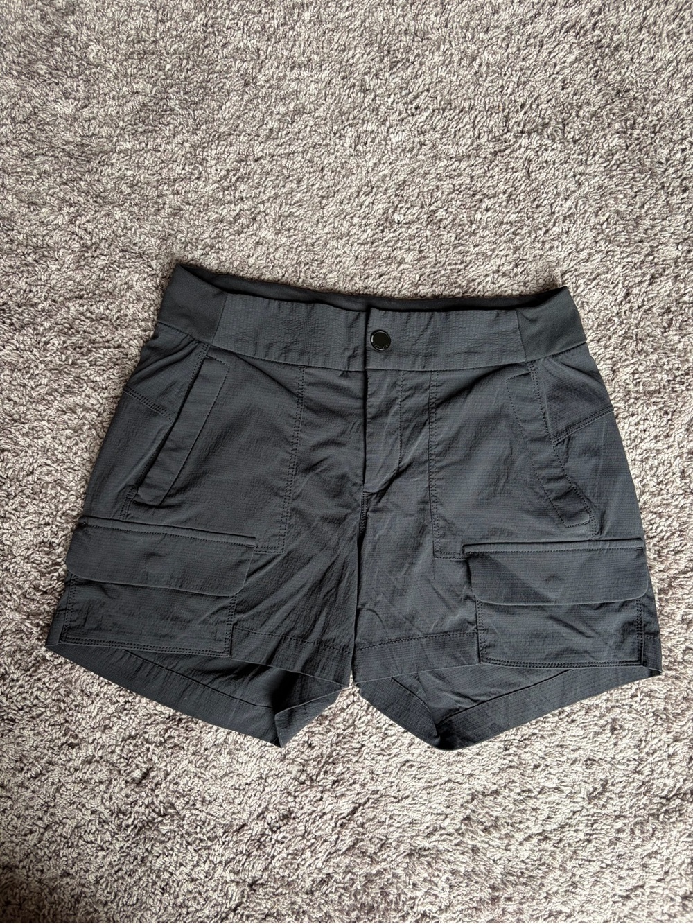 Athleta Trekkie Black Cargo Shorts